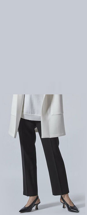 「センタープレスパンツ」美脚効果ピカイチの王道パンツ